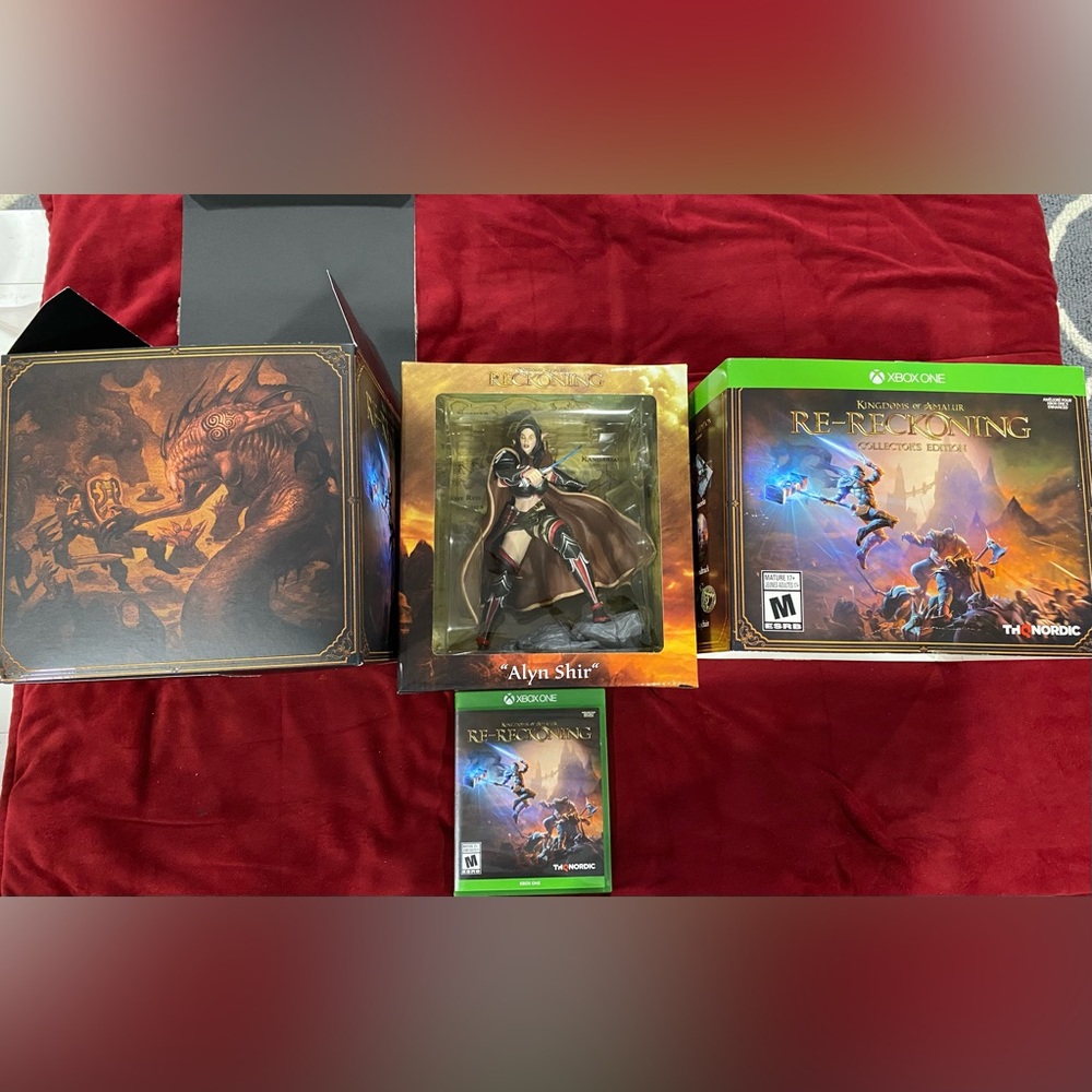Xbox one 1 figurine new 1 game used Kingdoms of amalur re-reckoning